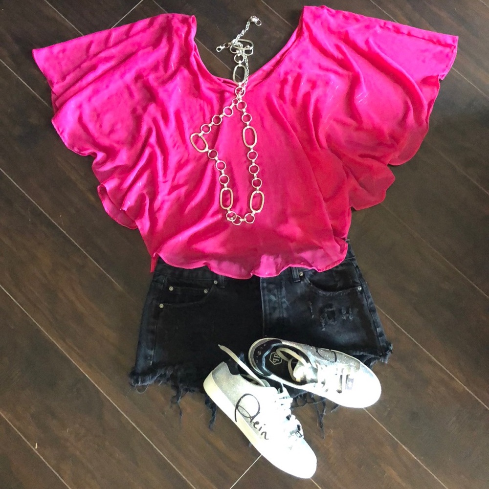Le Chateau, flirty, pink flowy top